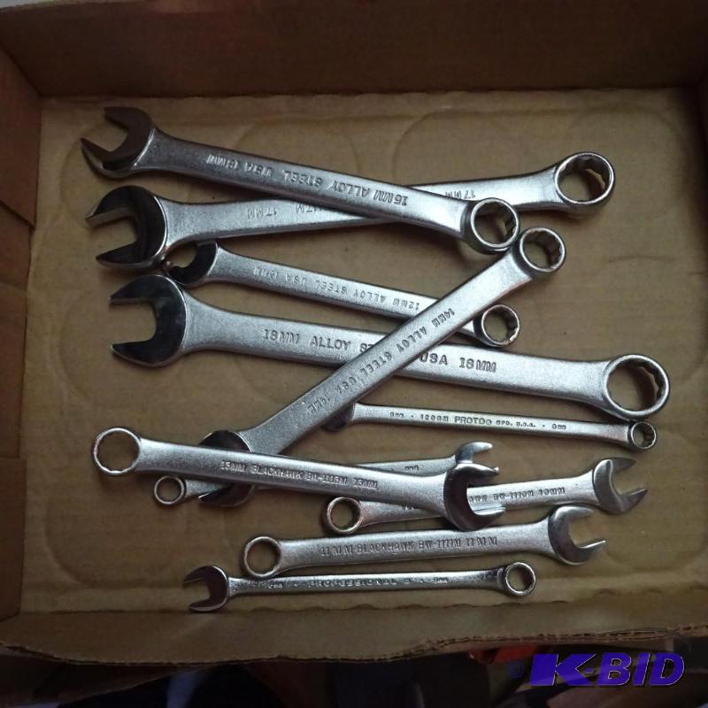 lot 429 image: Black Hawk Metric Wrenches...