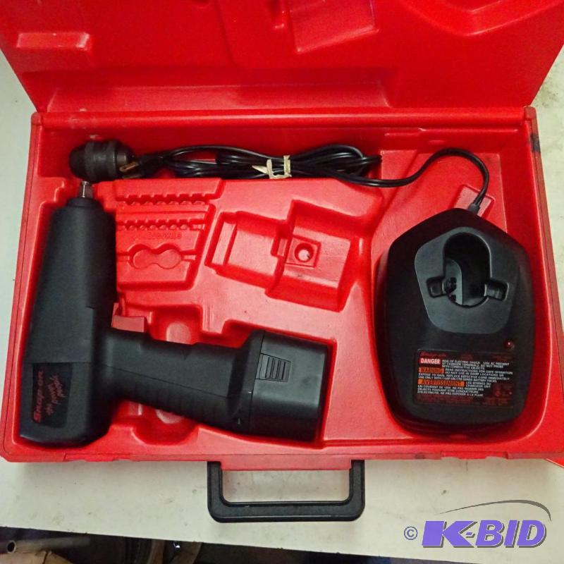 lot 465 image: Snap On 38 Impact Wrench-Cordless 9.6V Batte...