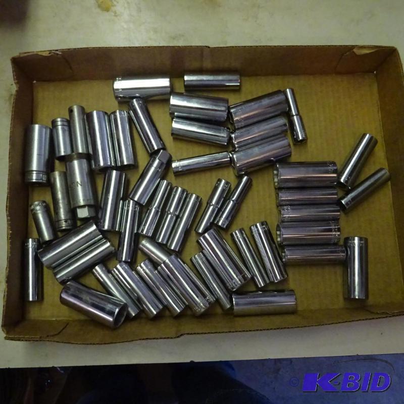 lot 480 image: Mostly Craftsman 38 Deep Sockets...