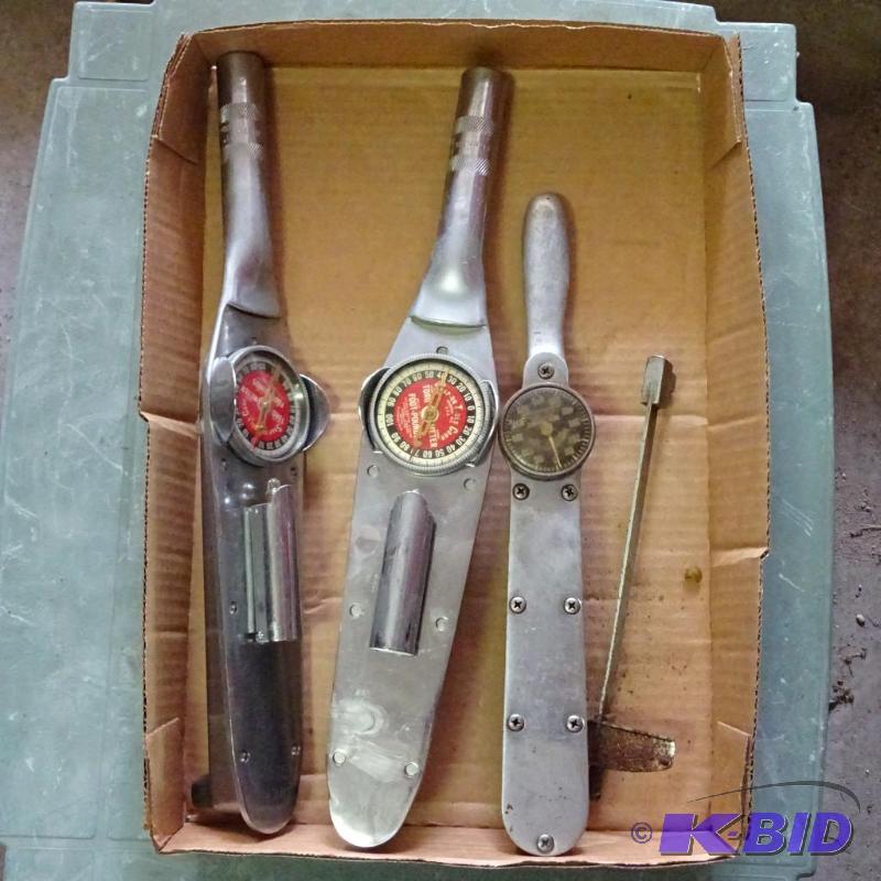 lot 69 image: 2 Snap On 12 Torque Wrenches. 1 38 Torque W...