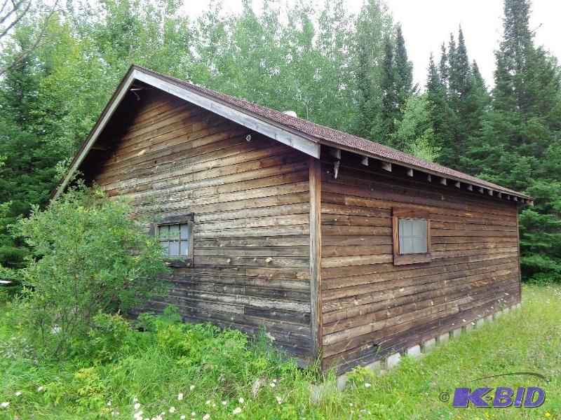 lot 11 image: Shower Sauna Hall Building is on Steel I Bea...