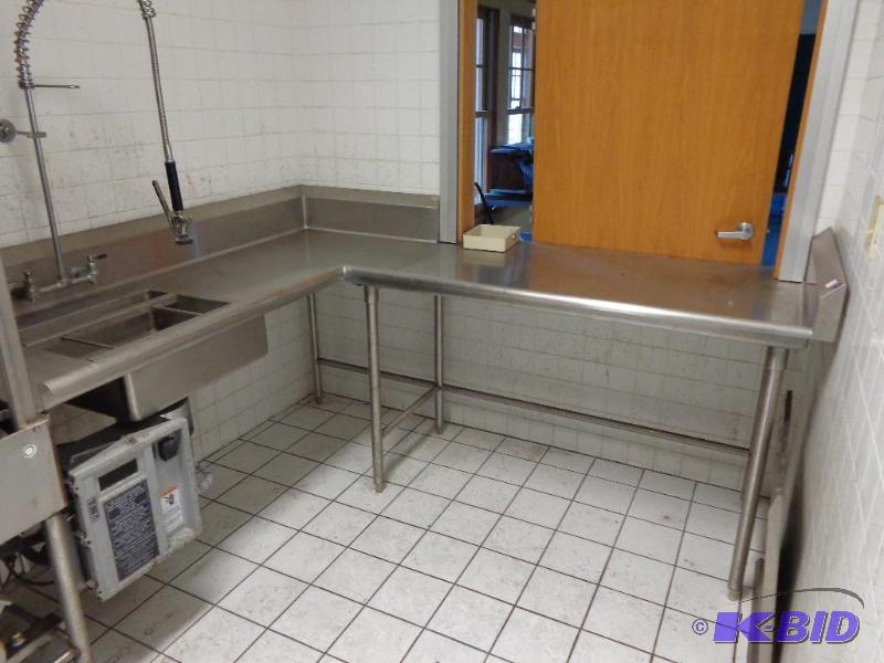 lot 21 image: L Shaped Counter Top with Sink and In Sink Er...