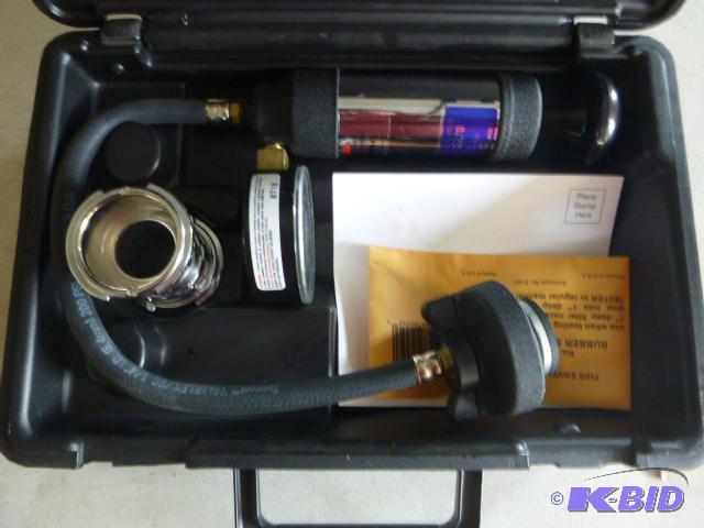 lot 114 image: Stant ST270 Pressure Tester Adapter 12270 Coo...