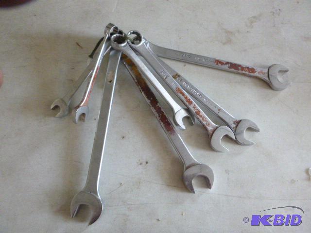 lot 122 image: 8 Thorson SAE Wrenches 58" to 1"...