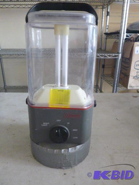 lot 140 image: Coleman Flourescent&nbspLantern...