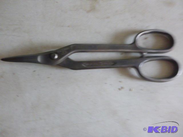 lot 159 image: True Temper 12" Snips...