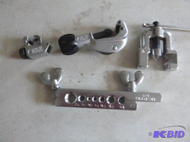 lot 164 image: 2 Ridgid Cutters with Flaring Tools...