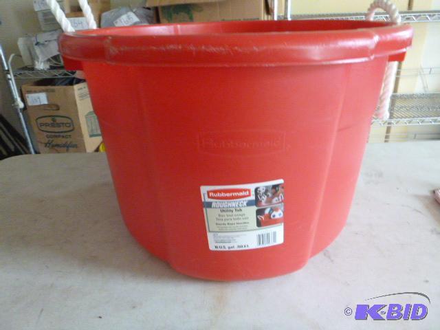 lot 178 image: Rubbermaid Roughneck Utility Tub 16 gallon...