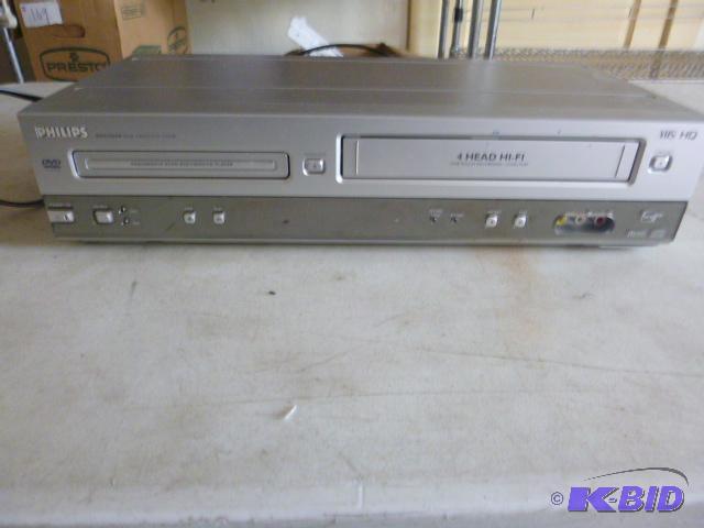 lot 179 image: Philips DVD and VCR Player DVD650VR...