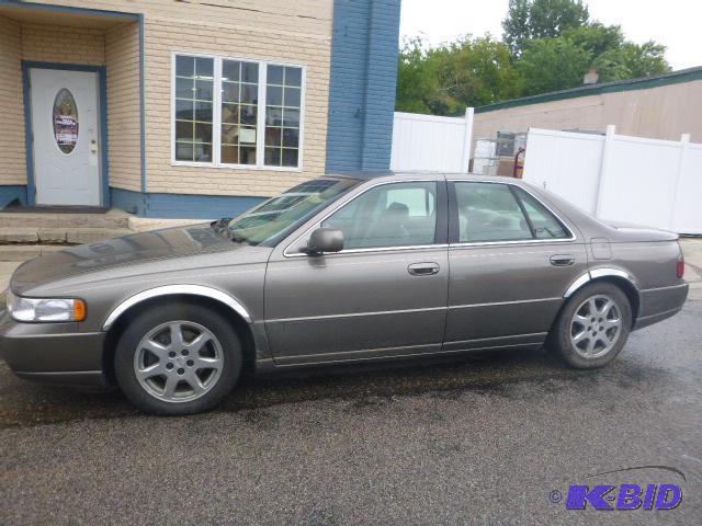 lot 2 image: 2002&nbspCadillac&nbspSeville Vehicle Type...