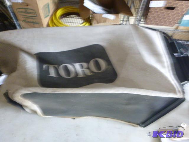lot 210 image: Toro Push Mower Bagger...