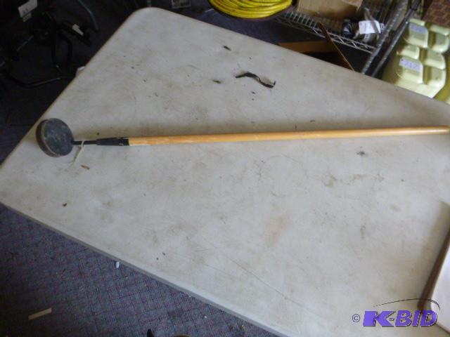 lot 219 image: Magnet with 38" Handle...