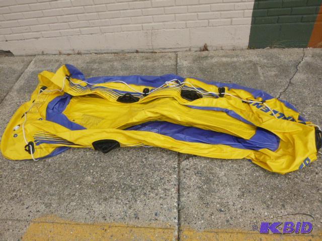 lot 234 image: Challenger 400 4 Person Water Tube...