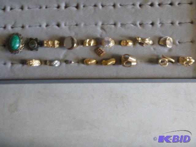 lot 25 image: Lot of Miscellaneous Rings Various sizes...