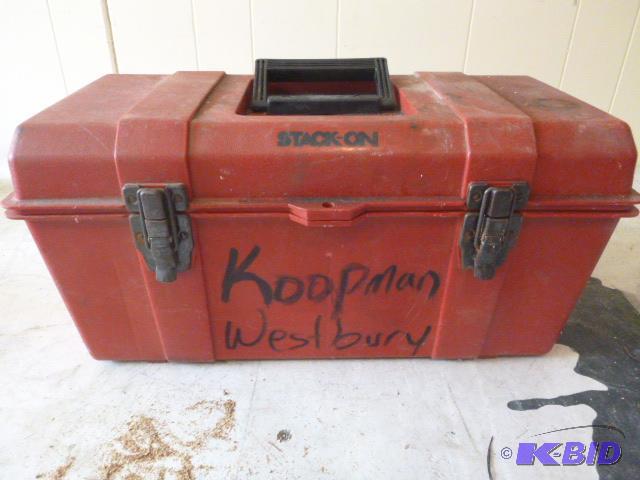 lot 264 image: 18" Plastic Tool Box...