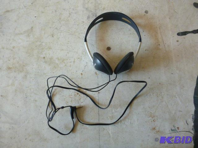 lot 285 image: Philips Headphones...
