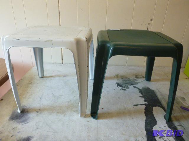 lot 287 image: 2 Plastic Patio Tables...