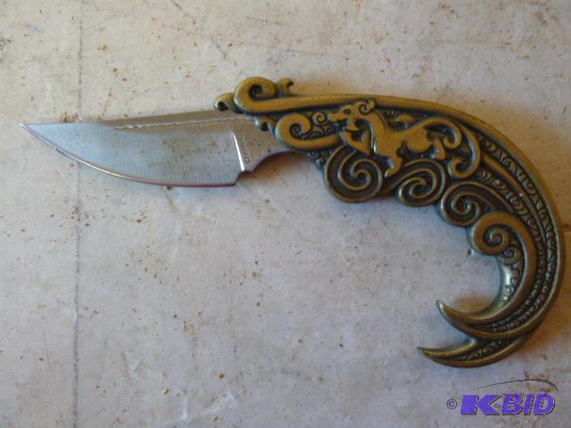lot 300 image: 3" United Collector Knife...
