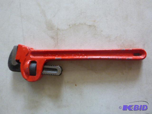 lot 48 image: 12" Pipe Wrench...
