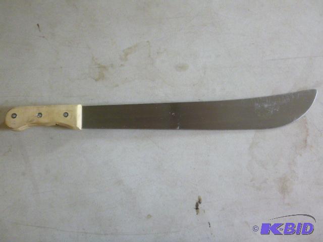 lot 90 image: 18" Machete ...