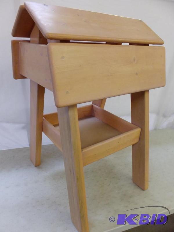 Saddle Stand