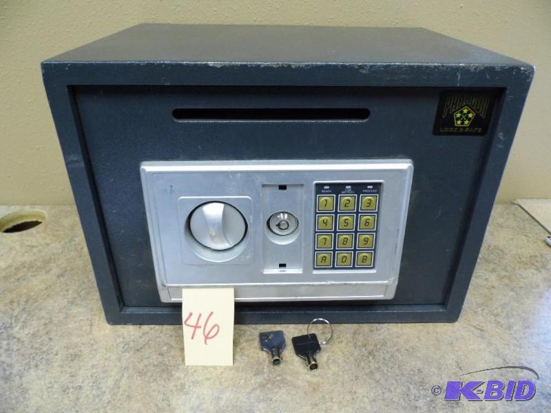 lot 46 image: Paragon Digital Safe