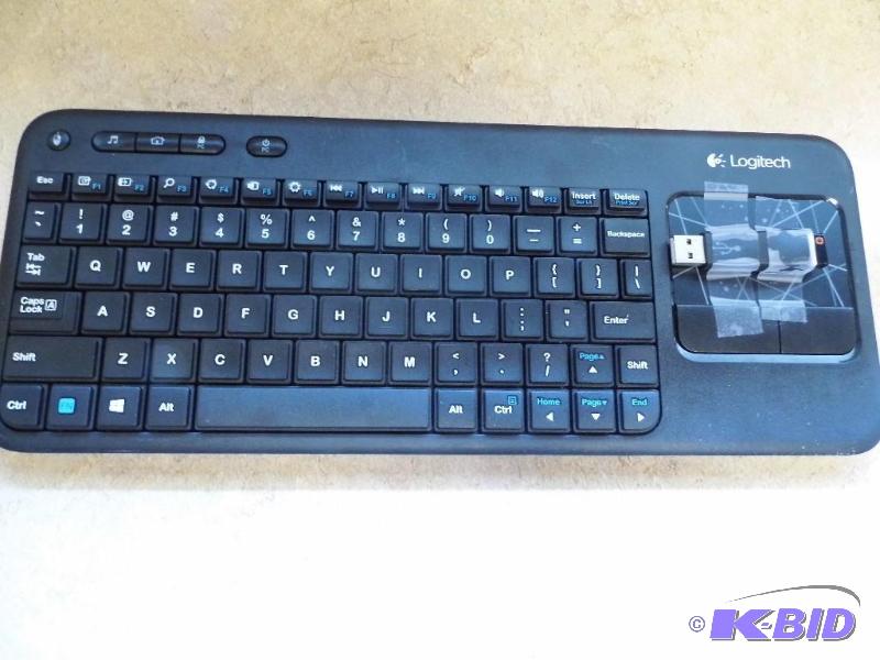 Logitech Wirelss Keyboard wMousepad
