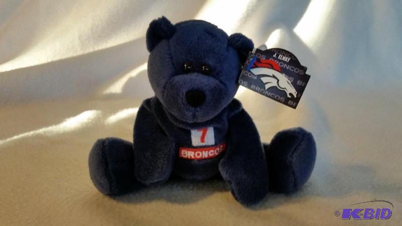 lot 70 image: John Elway Bear