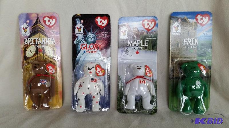 lot 76 image: 1999 McDonalds Full set of Bears