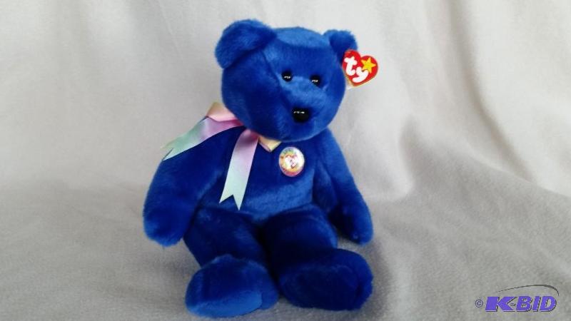 lot 79 image: 1999 Beanie Buddy - Clubby