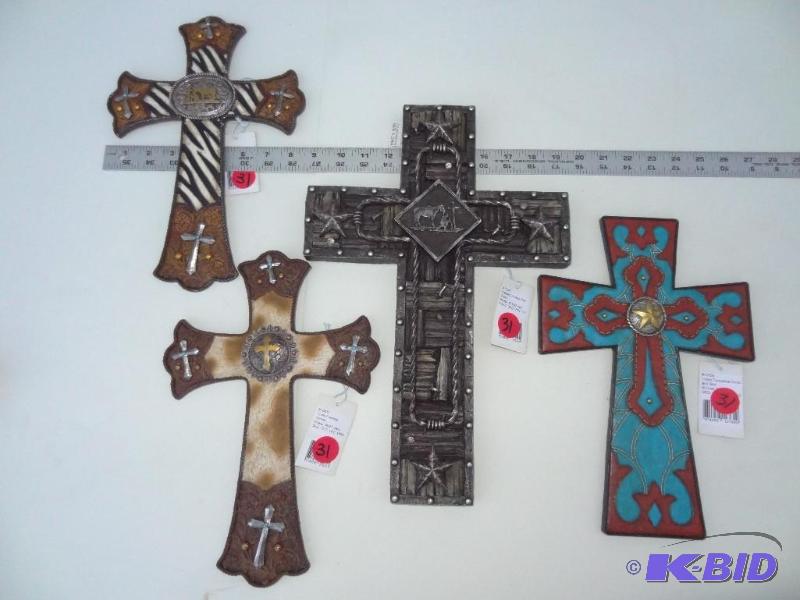 Four western themed wall crosses....