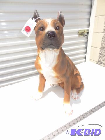 Pittbull statue, 21 inches tall....
