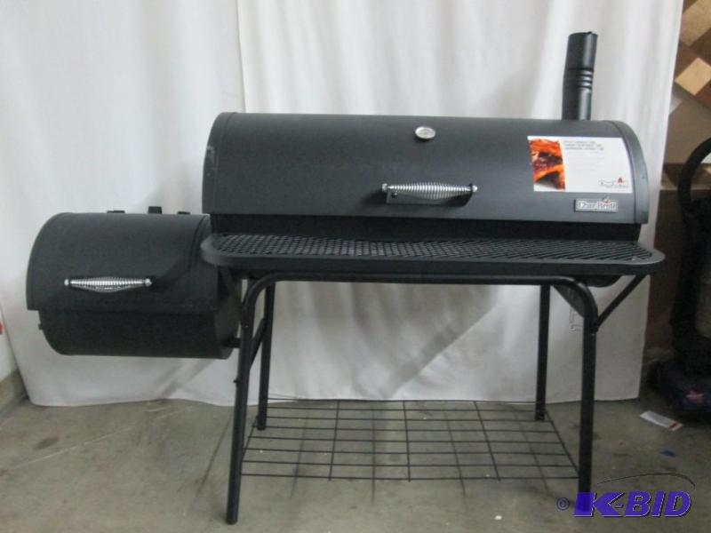 lot 1 image: Char-Broil American Gourmet Charcoal Smoker Grill