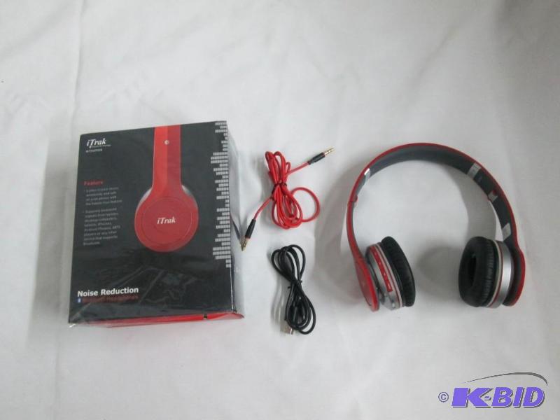 lot 14 image: iTrak WIreless Bluetooth Headphones w Microphones