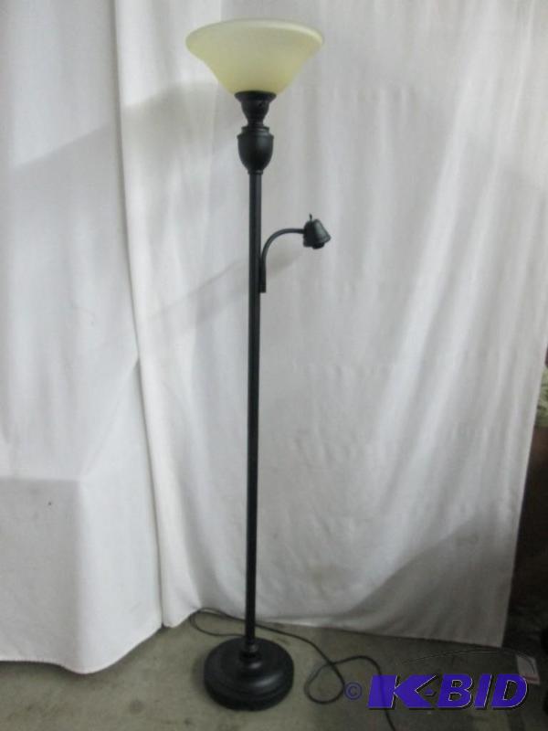 lot 34 image: Mother Daughter Floor Lamp