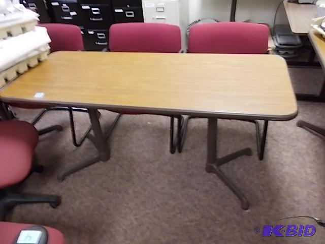lot 18 image: 5x2 Work Table...