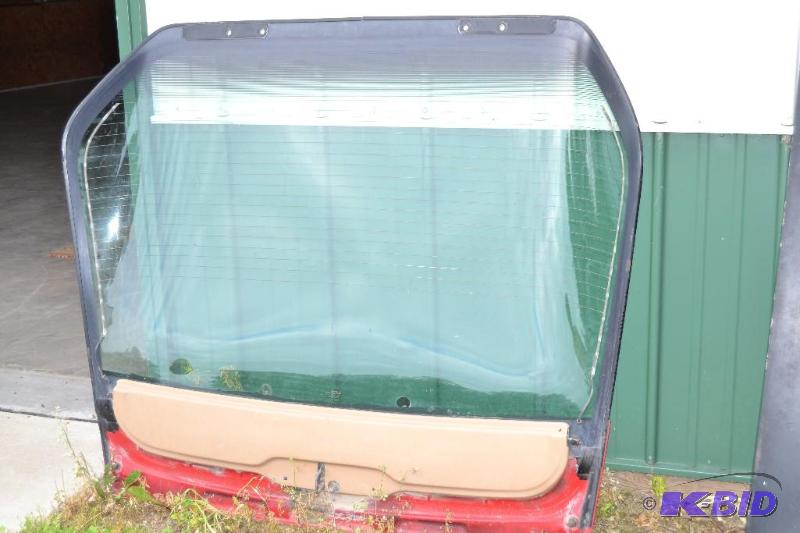 lot 3 image: Camaro rear hatch