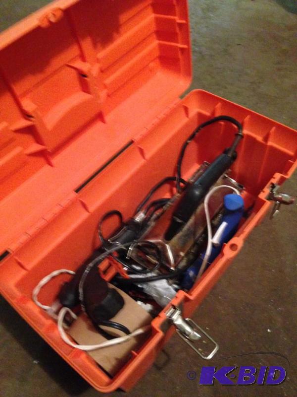 lot 11 image: 3" Seam Kit Orange Case Orcon Seamer 2 g...