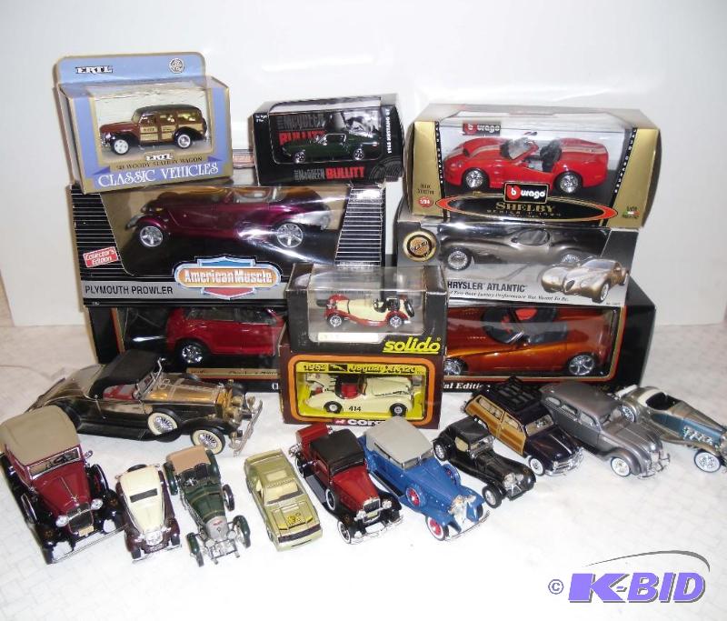 lot 20010 image: Lot of Model Cars Ertl Burago Landberg Classics to Muscle Cars