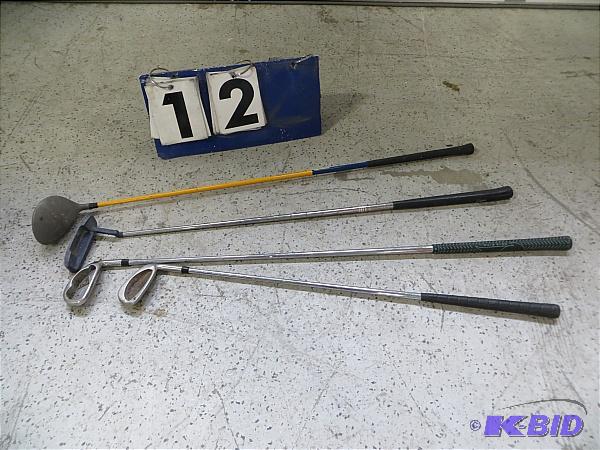 lot 12 image: Kids Golf Clubs. Driver, 2- 5s and a putter....