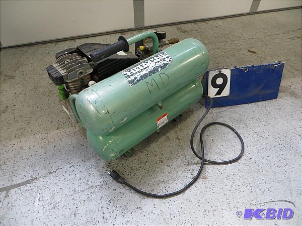 lot 9 image: Hitachi 4 gallon Air compressor. ...