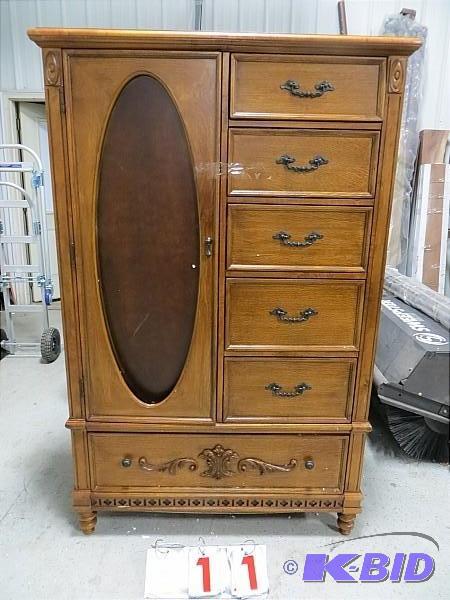lot 6 image: Southern Heritage Oak Armoire. Hardwood solid...