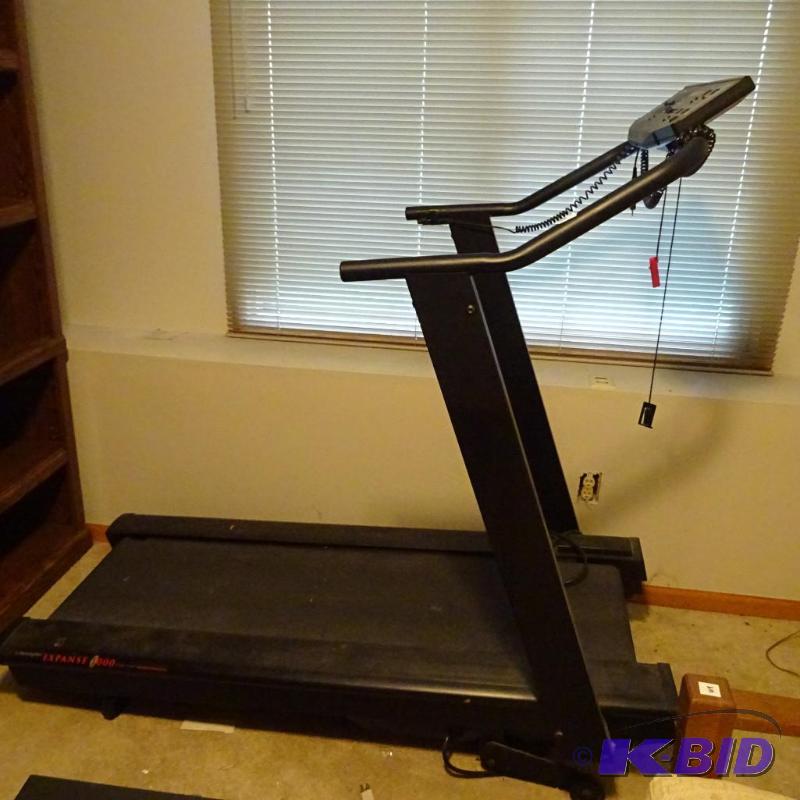 lot 106 image: Lifestyle expanse 1000 treadmill. In the base...