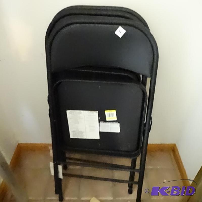 lot 46 image: 3 metal folding chairs...