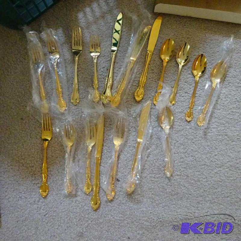 lot 51 image: 18 piece gold silverware. Kanney and grace Ch...