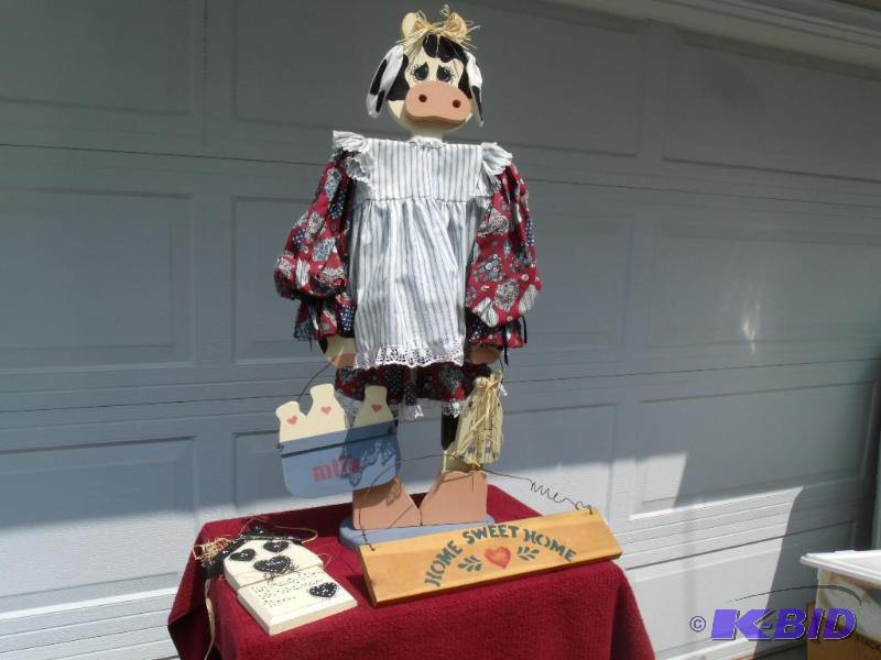 Wood Country Cow and 2 Wood Signs