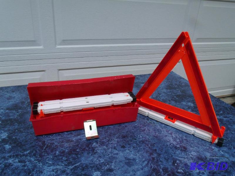 Emergency Hazard Reflective Roadside Triangles