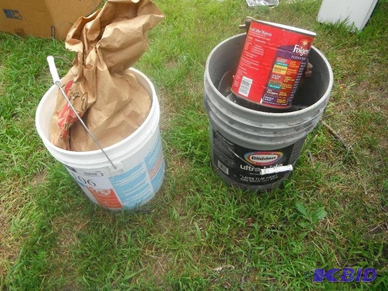 lot 106 image: Lot of (2) buckets with various car parts inc...