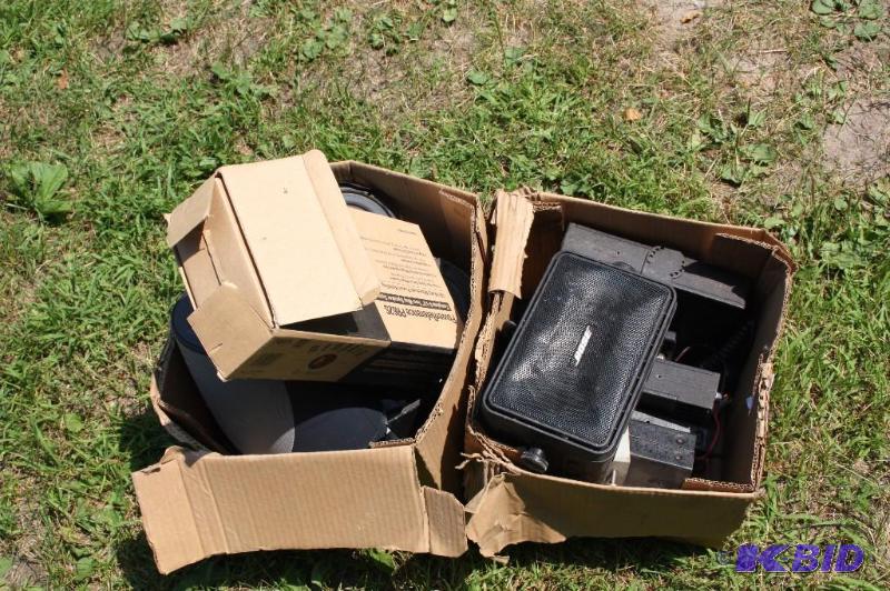 lot 109 image: Lot of (2) boxes with various items including...