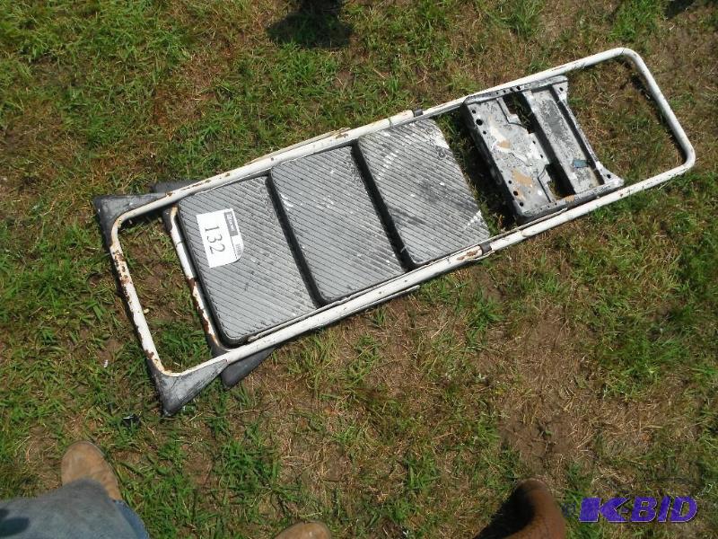 lot 132 image: Step stool with 3 steps...